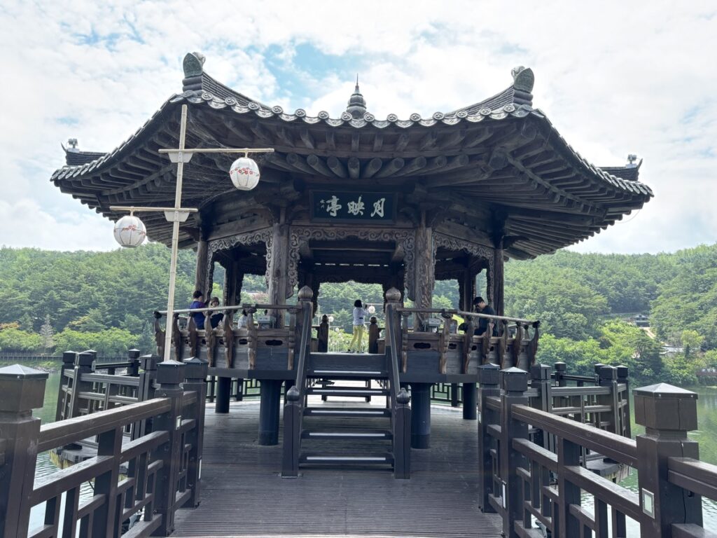 東屋の写真