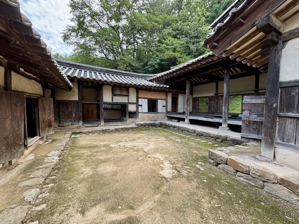 安東民俗村の家屋