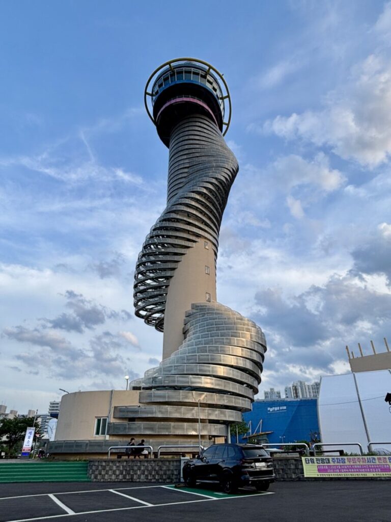 束草エクスポタワーの外観