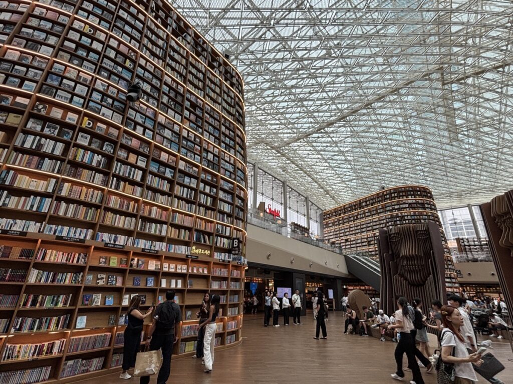 ピョルマダン図書館